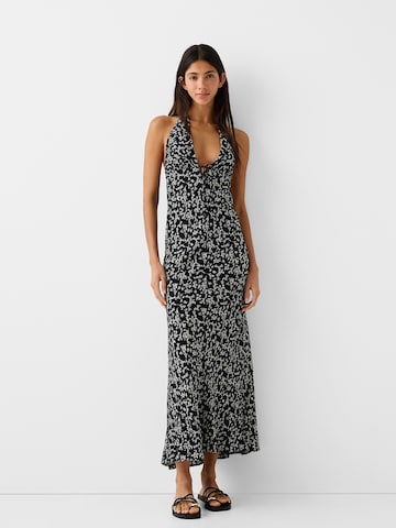 Robe d’été Bershka en noir : devant