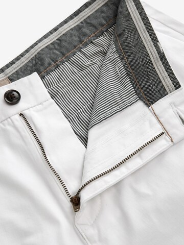 Slimfit Pantaloni chino di Next in bianco