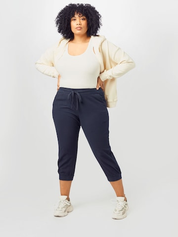 Effilé Pantalon 'Nana' KAFFE CURVE en bleu