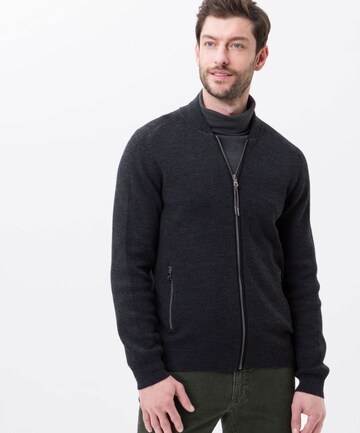 BRAX Strickjacke 'John' in Schwarz: Vorderseite
