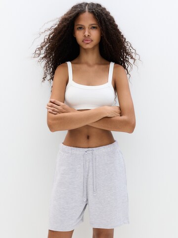 Pull&Bear Regularen Hlače 'PACIFIC' | siva barva
