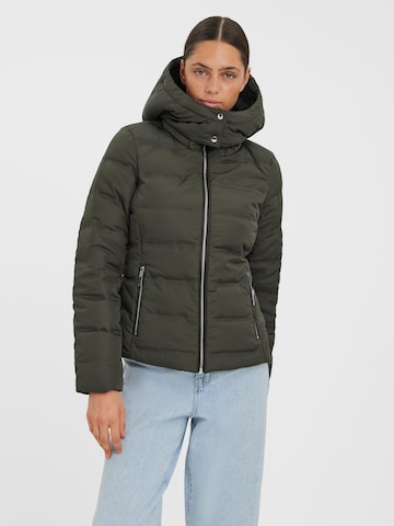 Veste d’hiver 'DOLLY' VERO MODA en vert : devant