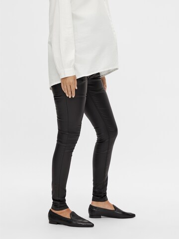 Slimfit Jeans 'Santos' di MAMALICIOUS in nero