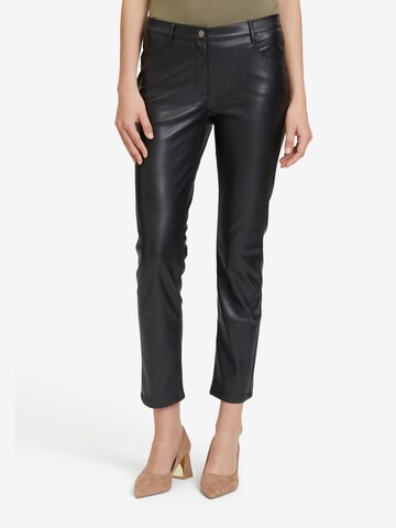 Betty Barclay Slim fit Pants in Black: front