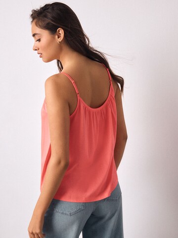 Top de la Next pe roz