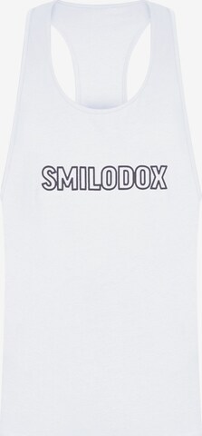 T-Shirt 'Kelvin' Smilodox en blanc : devant