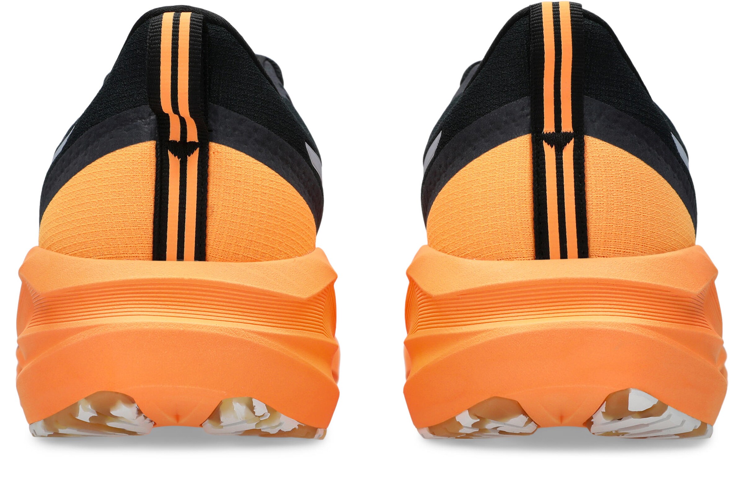 Chaussure de course 'NOVABLAST 5' ASICS en noir