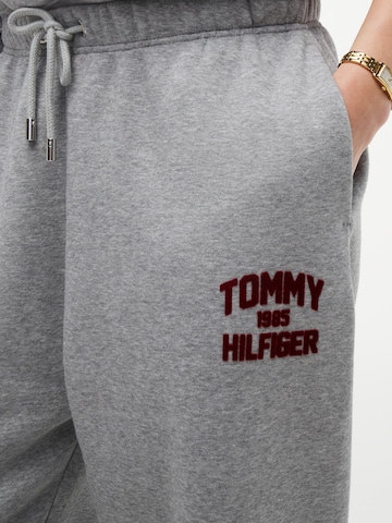 TOMMY HILFIGER regular Παντελόνι σε γκρι