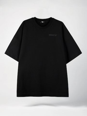 QWX2 Oversizeshirt 'Watch Me'‌‌‌‌ in Schwarz: Vorderseite