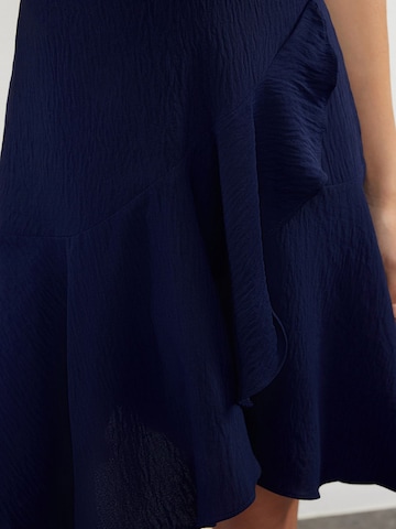 Trendyol Kleid in Blau