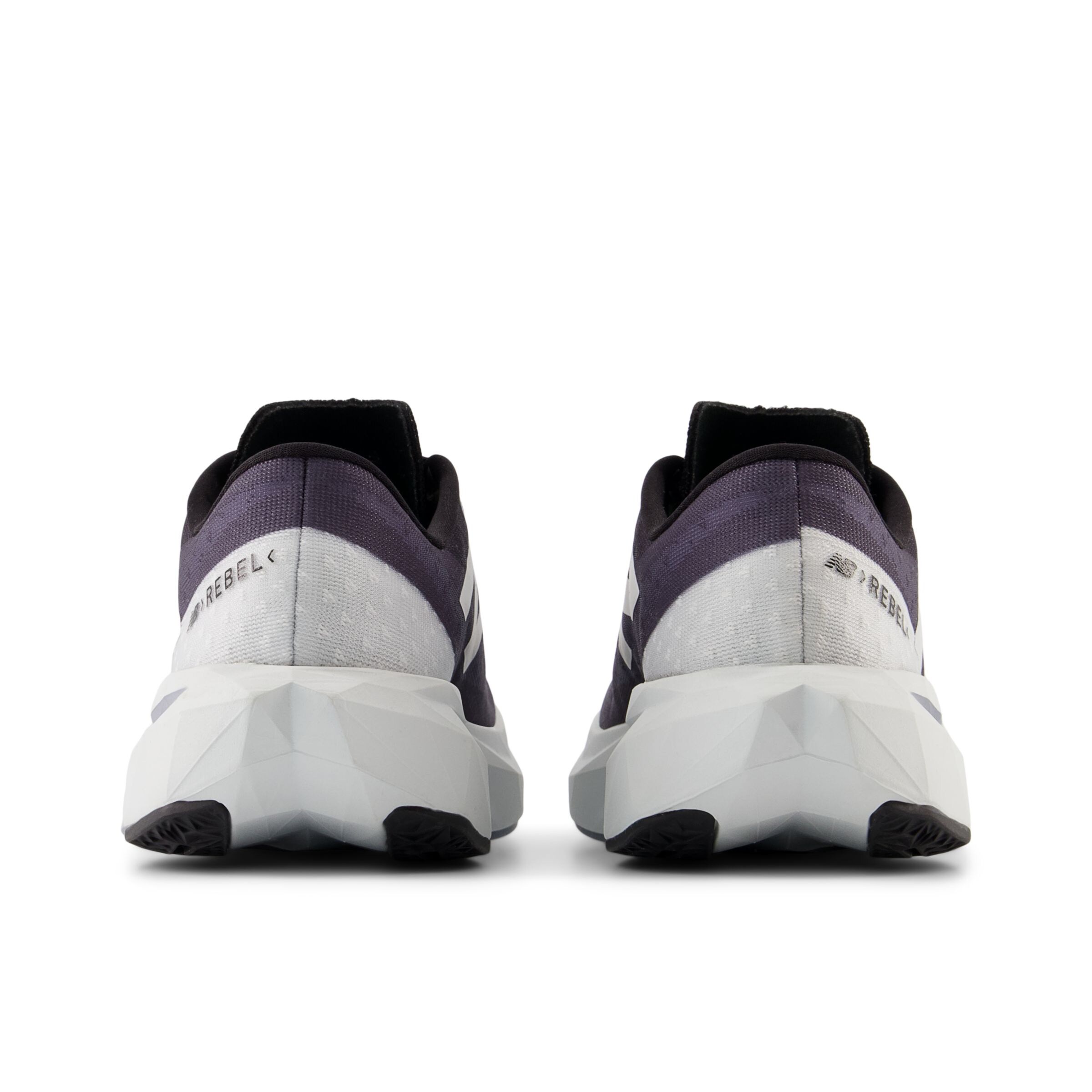 new balance Loopschoen 'FuelCell Rebel v4' in Grijs