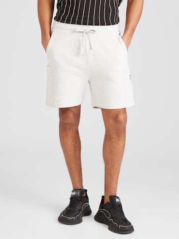 Tommy Jeans Regular Shorts 'Scanton' in Grau: predná strana