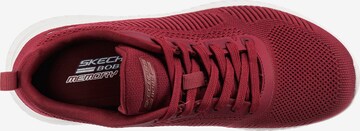 Baskets basses SKECHERS en rouge