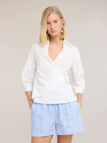 MOTIVI Blouse in White