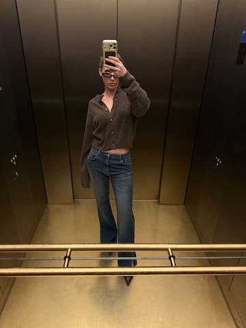 The Base Theory Плетена жилетка 'CARDIGAN' в кафяво