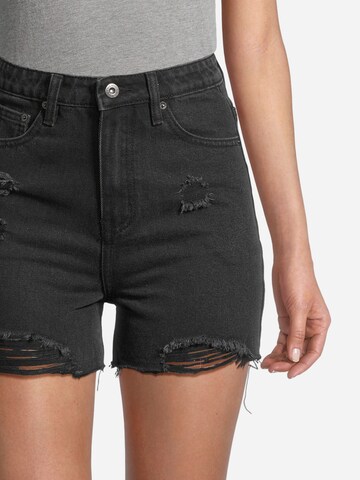 AÉROPOSTALE Skinny Shorts in Schwarz