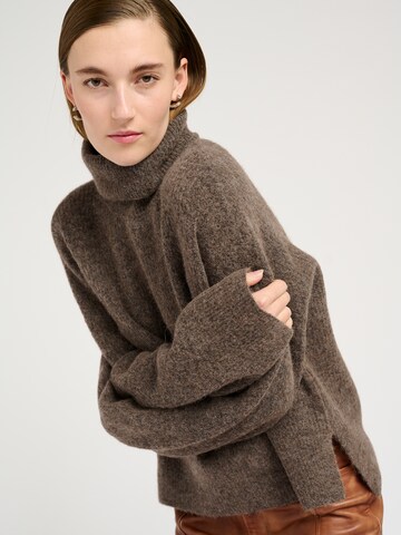 Pullover 'AlphaGZ' di Gestuz in beige: frontale