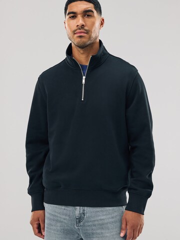 Sweat-shirt Next en noir : devant
