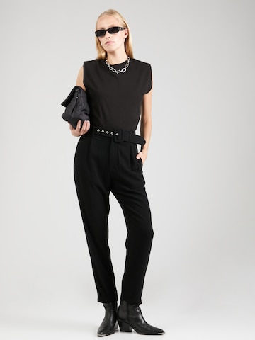 Dorothy Perkins Regular Pleat-front trousers in Black