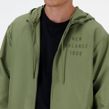 new balance Übergangsjacke 'Iconic Collegiate' in Grün