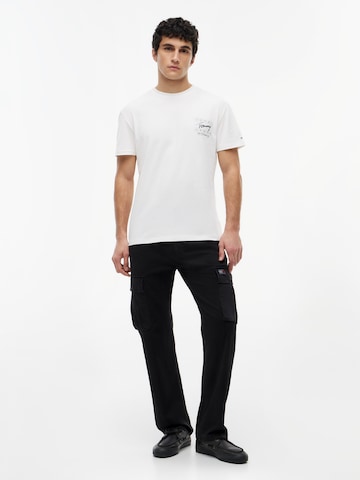 Tommy Jeans Paita 'SIGN FLAG' värissä valkoinen