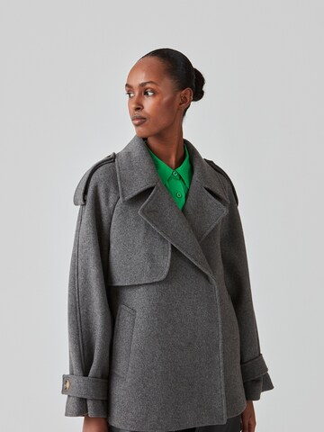 modström Between-Season Jacket 'Esmund' in Grey: front