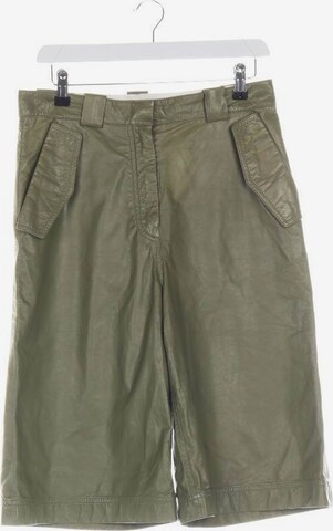 Acne Shorts in XS in Green: front