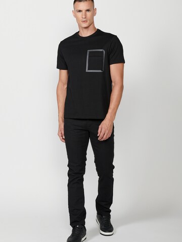 KOROSHI T-Shirt in Schwarz
