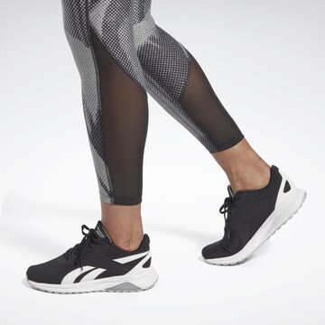 Reebok Skinny Sporthose in Grau