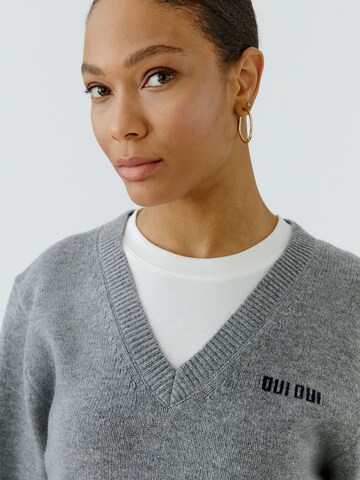 OUI Pullover in Grau