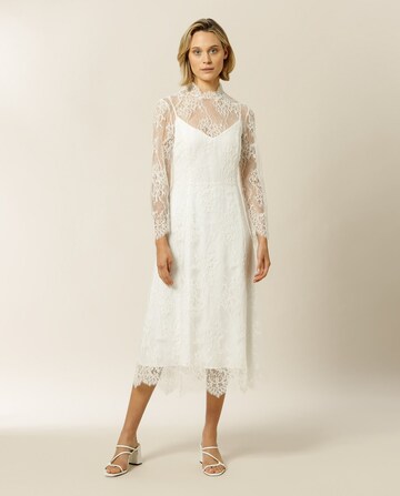 IVY OAK Коктейльное платье 'Ailanto' в Белый: спереди