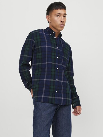 Coupe regular Chemise JACK & JONES en bleu : devant