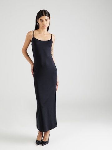 Robe Gina Tricot en noir : devant