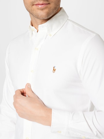 Polo Ralph Lauren Средняя посадка Рубашка в Белый