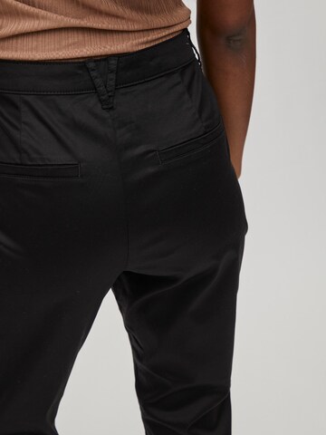 VILA Tapered Chino Pants in Black