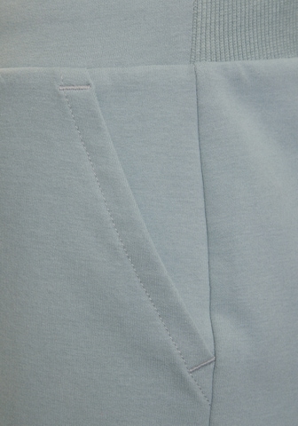 Elbsand Loosefit Shorts in Blau