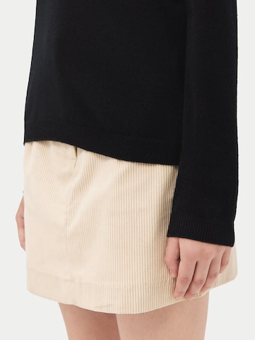 GOBI Cashmere - Jersey 'Women's Essential Cashmere V-Neck Sweater' en negro