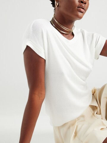 Pull-over 'BRIANNA' VERO MODA en blanc