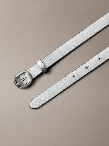 Calvin Klein Ремень в Серебристый