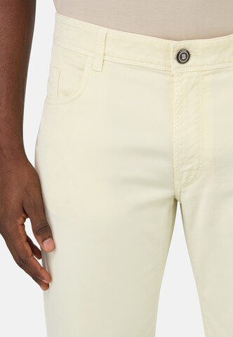 Regular Jean Boggi Milano en jaune