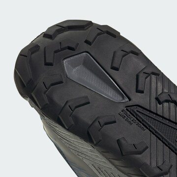 Chaussure basse 'Tracefinder 2' ADIDAS TERREX en noir
