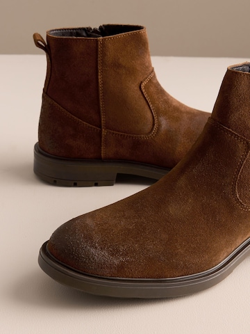 Boots di Next in marrone
