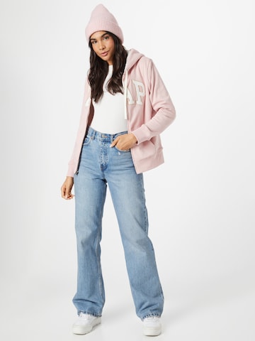 GAP Sweatjacka i rosa