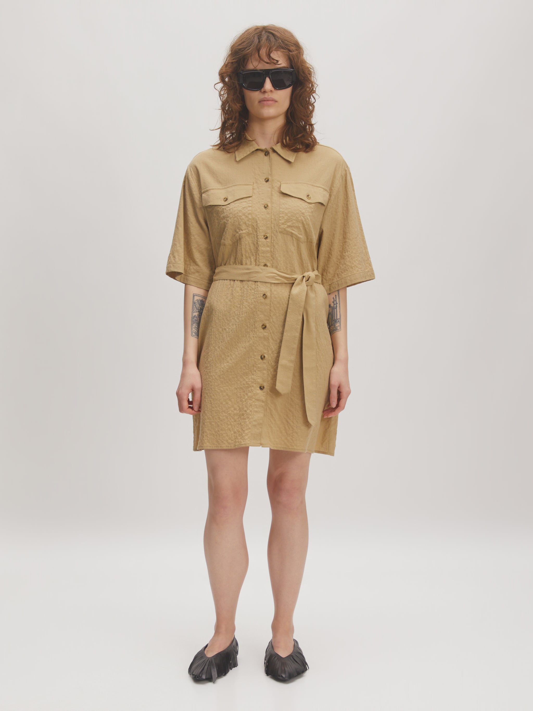 EDITED Produkte Kleid 'Blair' khaki