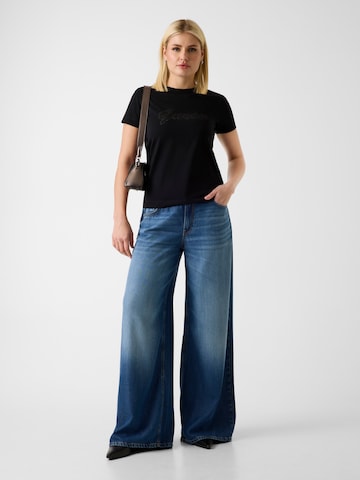 T-shirt GUESS en noir