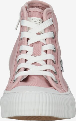 Sneaker alta di MUSTANG in rosa