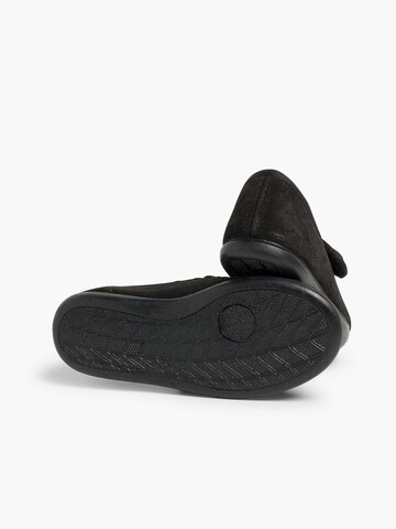 Chaussure basse Pisamonas en noir