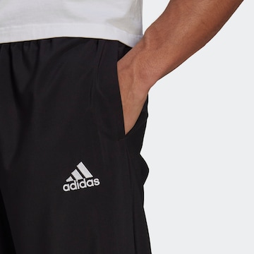 Regular Pantaloni sport 'Aeroready Essentials Stanford' de la ADIDAS SPORTSWEAR pe negru