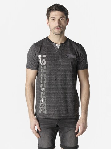 Maglietta di KOROSHI in nero: frontale