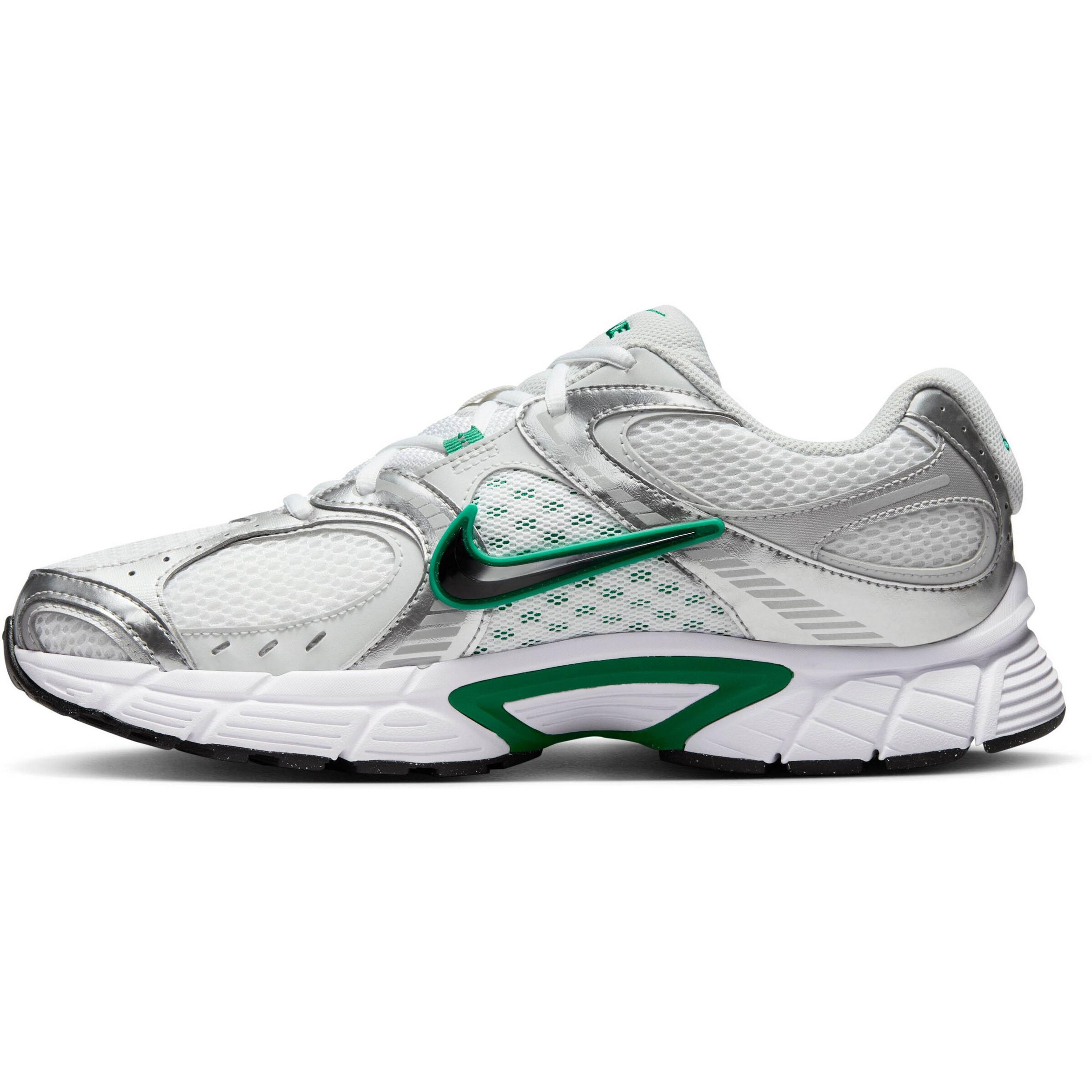 NIKE Sneakers 'V5 RNR' in White